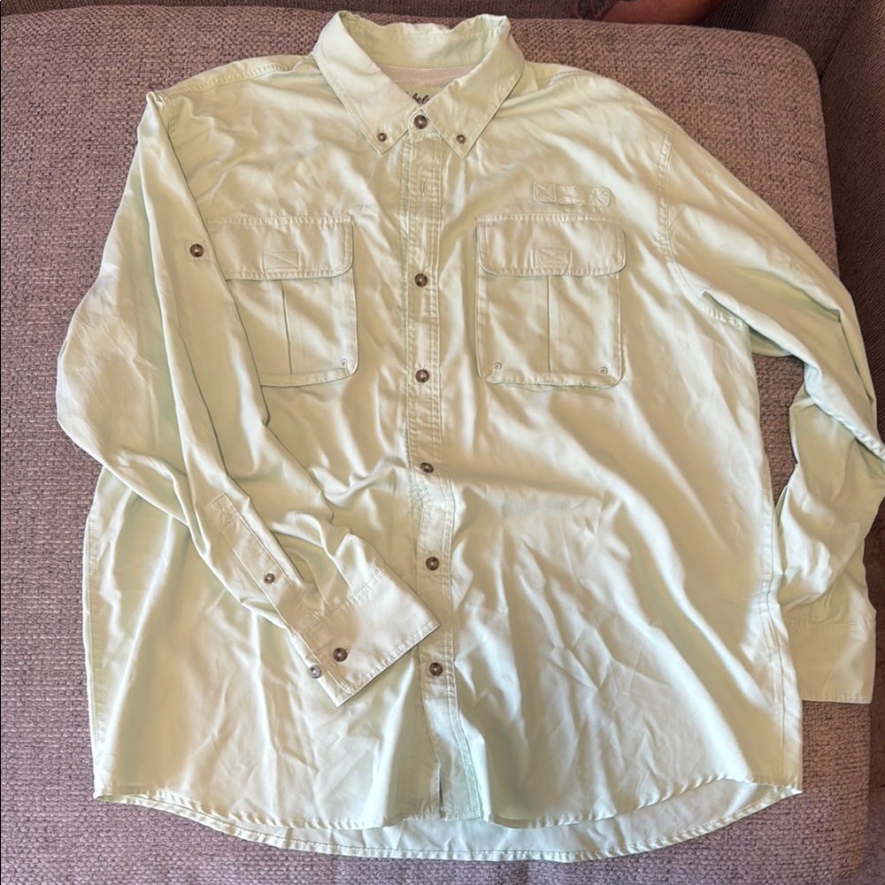 Cabela’s Light Green Button-Up Fishing Shirt